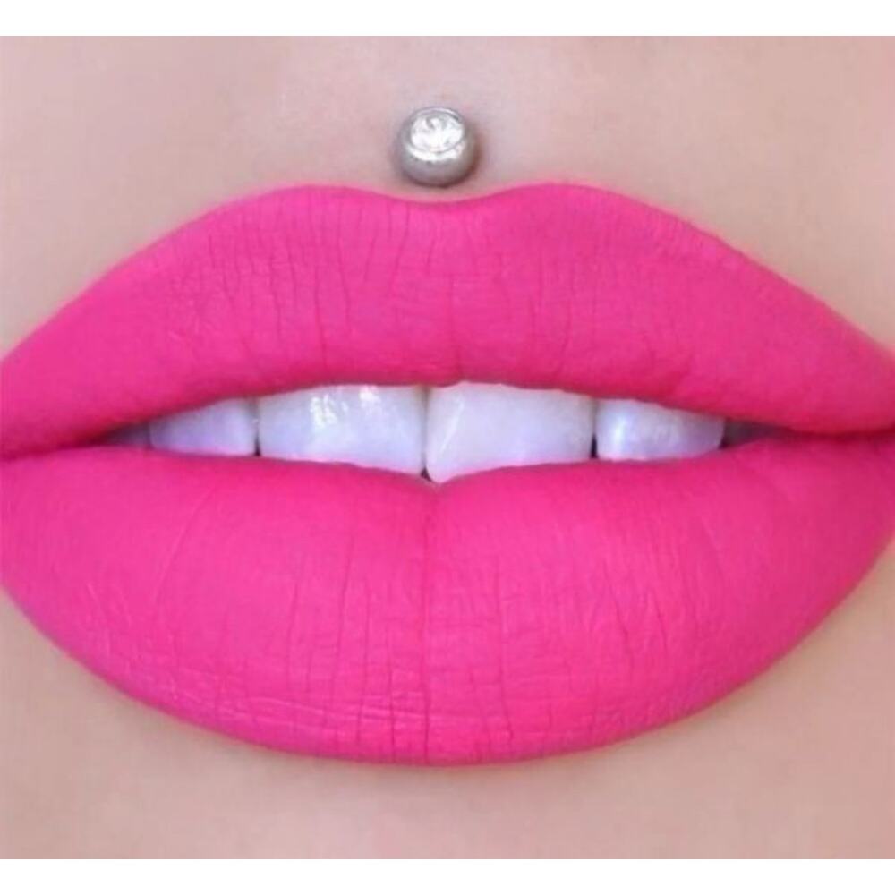 Jeffree Star Velour Liquid Lipstick in the Hot Pink box. Prom Night